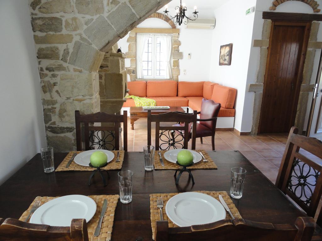 Phaestias Villa *